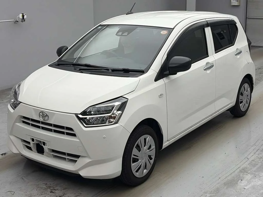 Toyota Pixis Epoch LA350A 2021